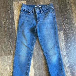 312 Levis Jeans